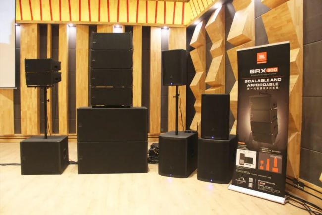 JBL Professional SRX900Ʒl(f)վAMek